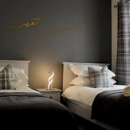 Azalea بيت للعطل كيسويك