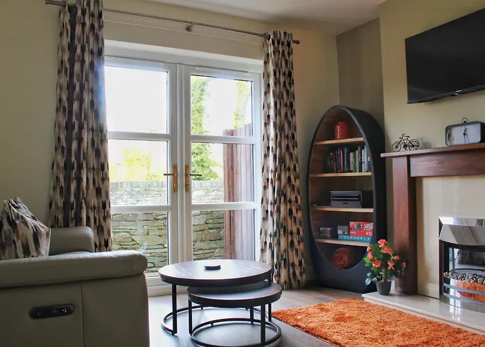 Azalea بيت للعطل *